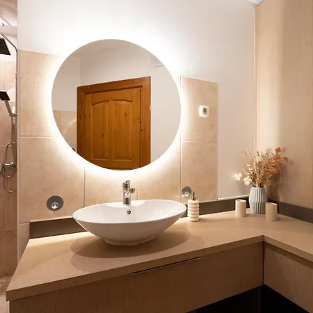 Grande Vendeghaz Guest house *